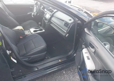 2013 Toyota Camry Se z USA, uszkodzony, nr VIN 4T1BF1FK1DU268183